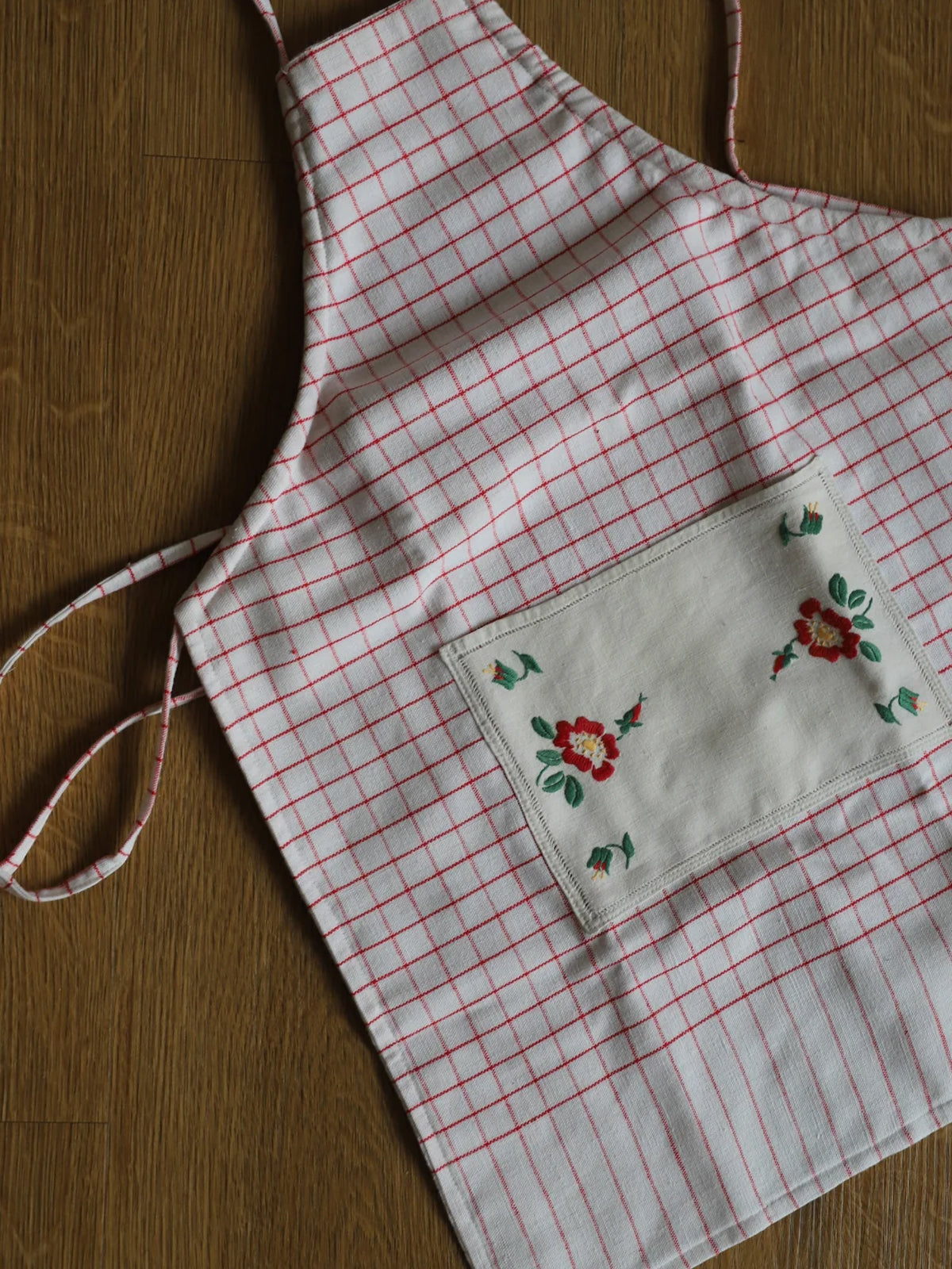 Blomster børneforklæde